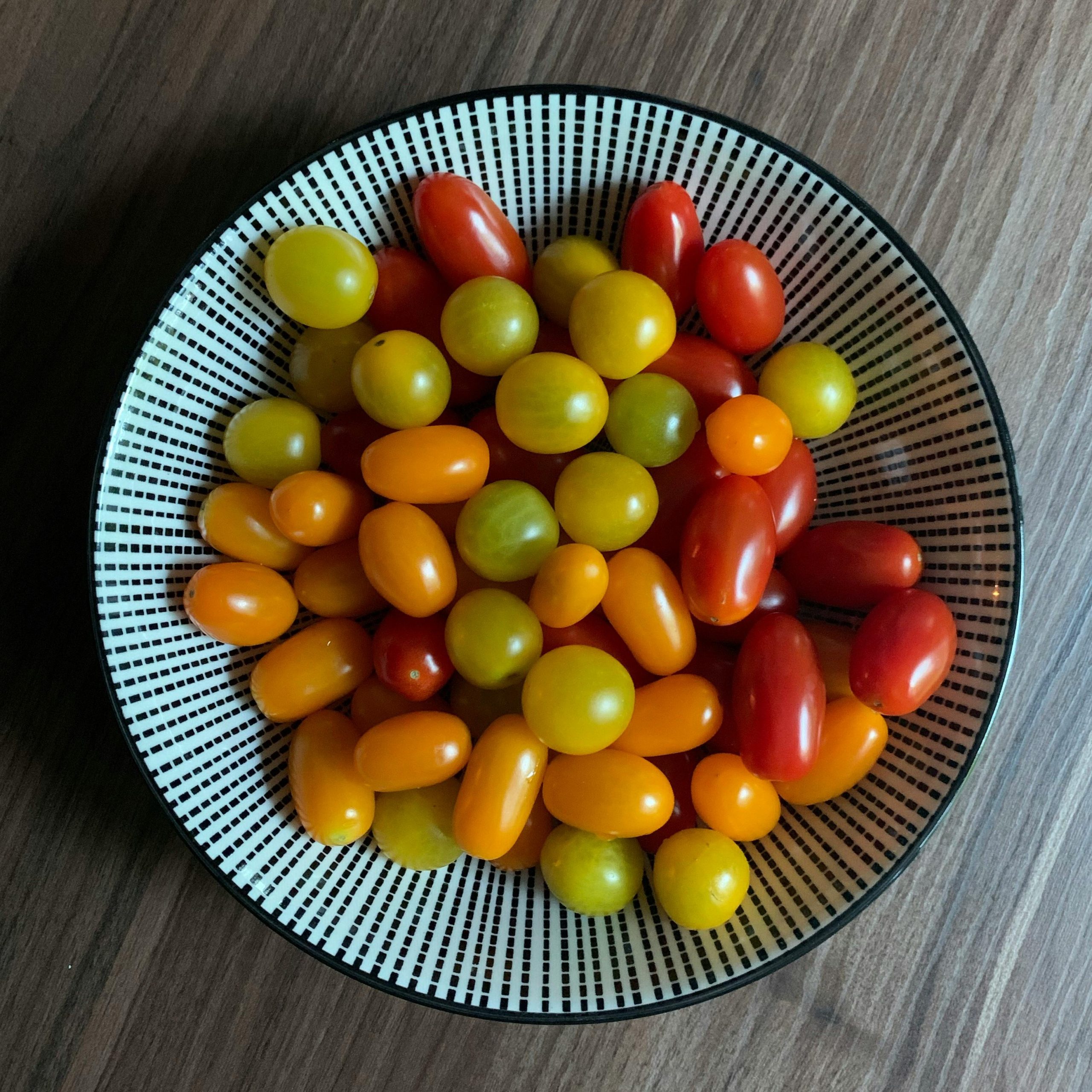 Rainbow Cherry Tomato Mix